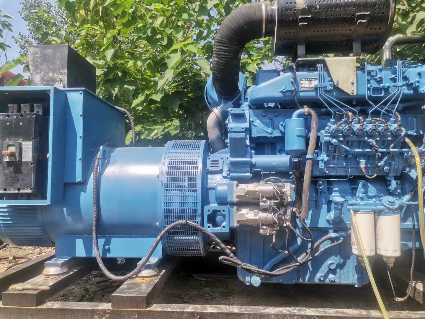 鄄城详细说明降低 800kW 柴油发电机输出电流波动的方法