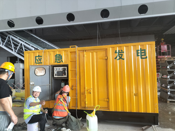 鄄城怎样判断空气滤清器是否需要更换？